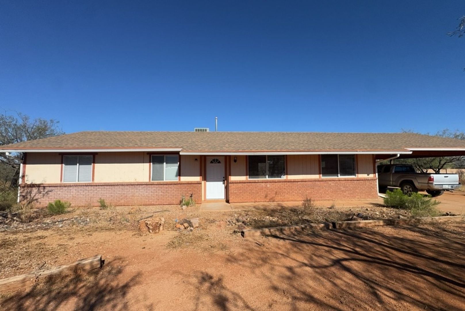 Sierra Vista House: 4865 E Kensington St