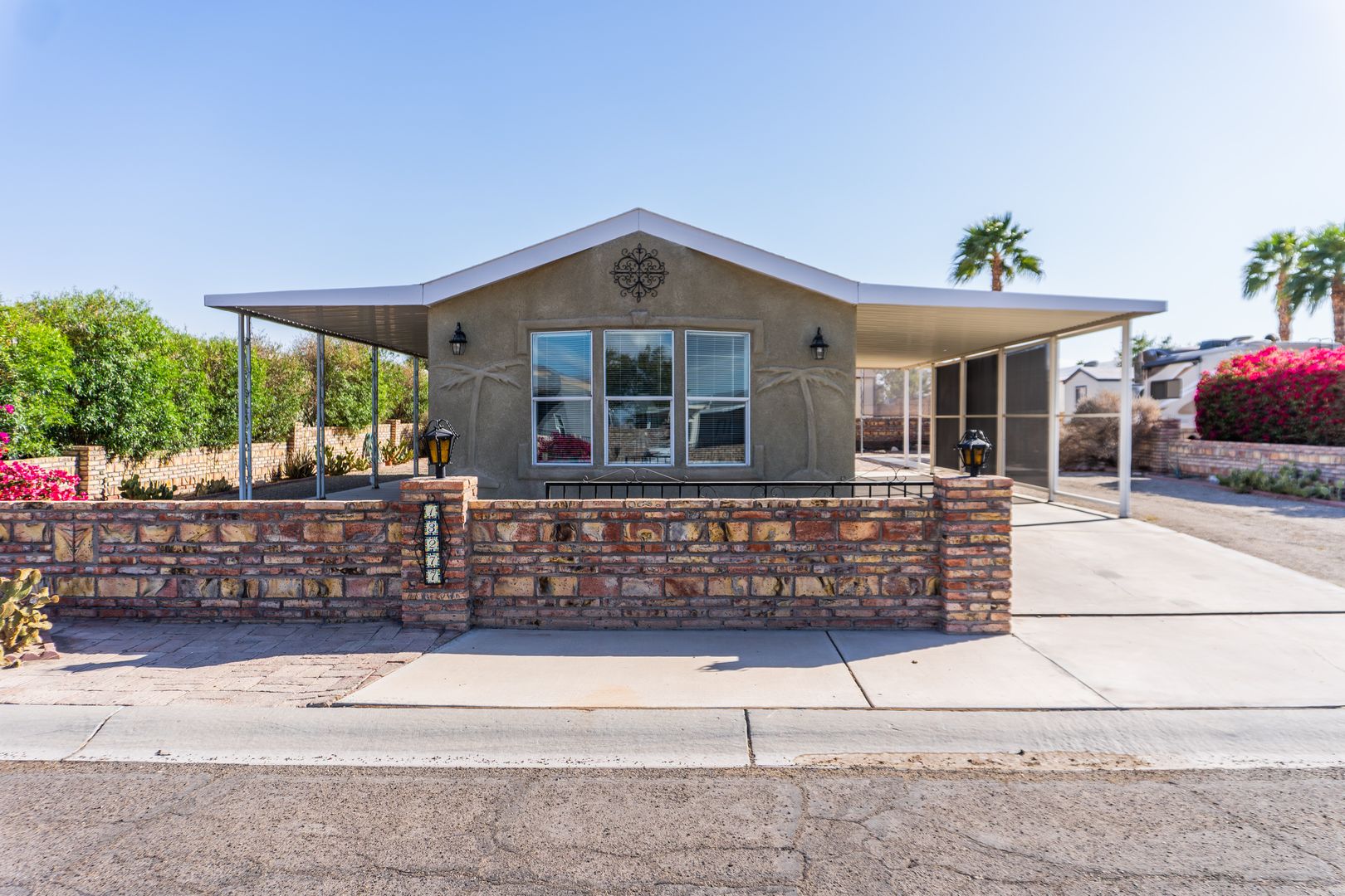 Yuma House: 13277 E. 51 st Pl