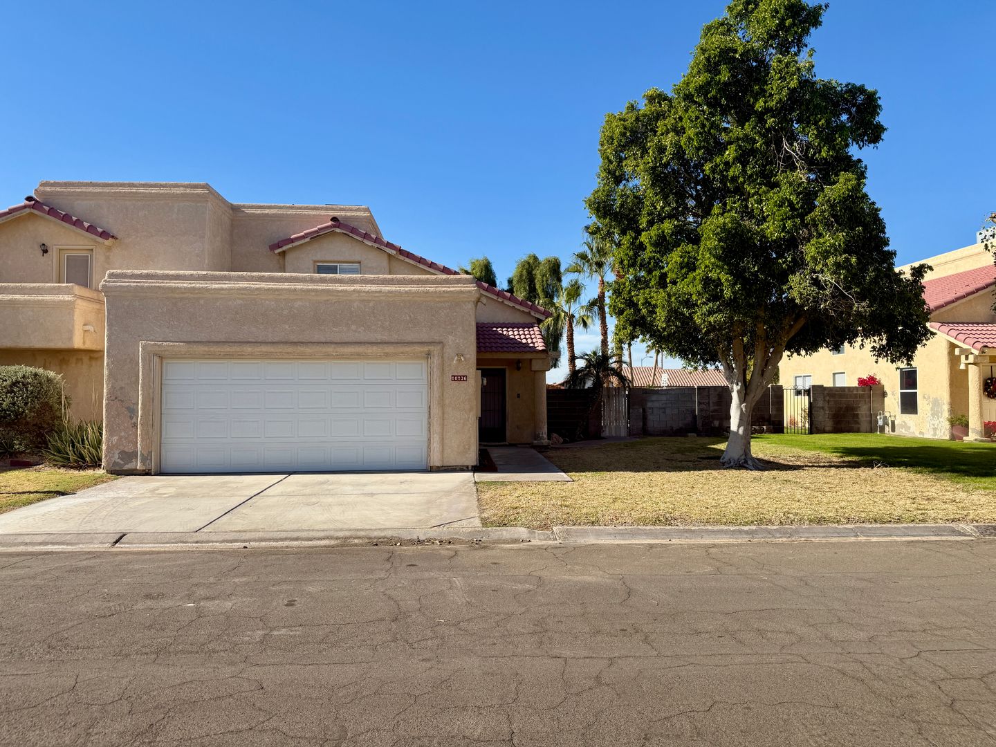 Yuma House: 10736 Calle Raquel