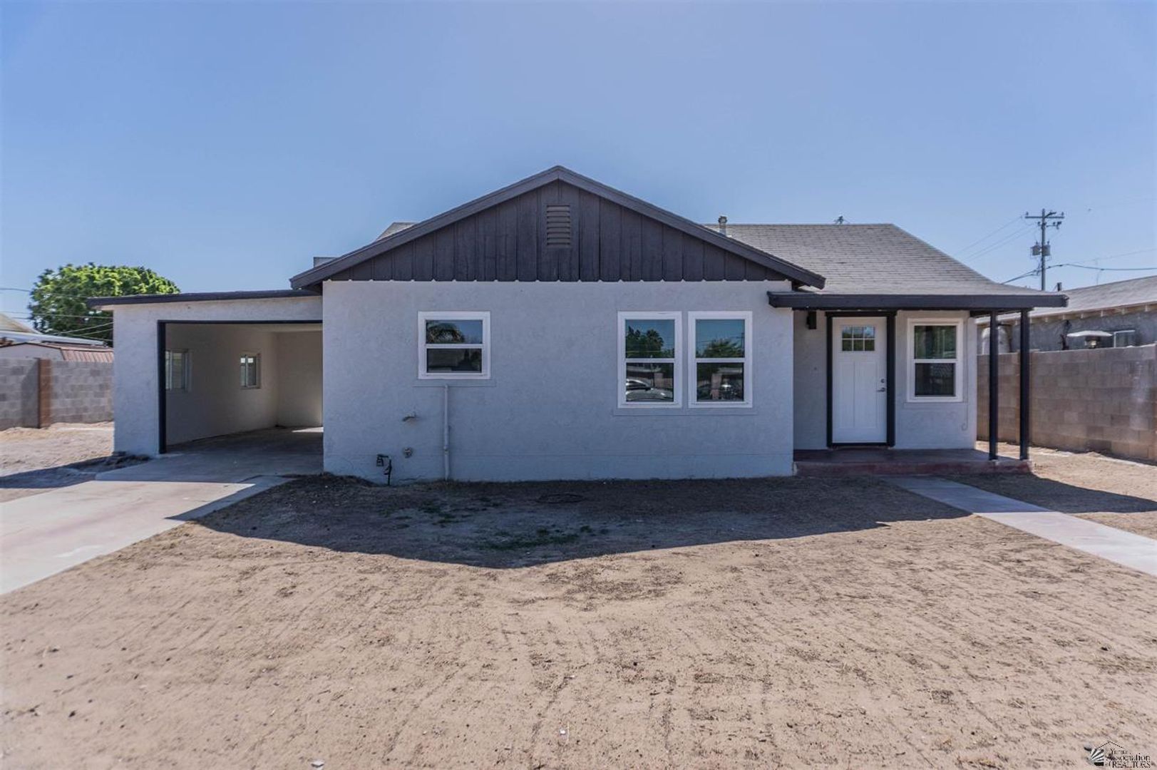 Yuma House: 137 N. Magnolia Ave