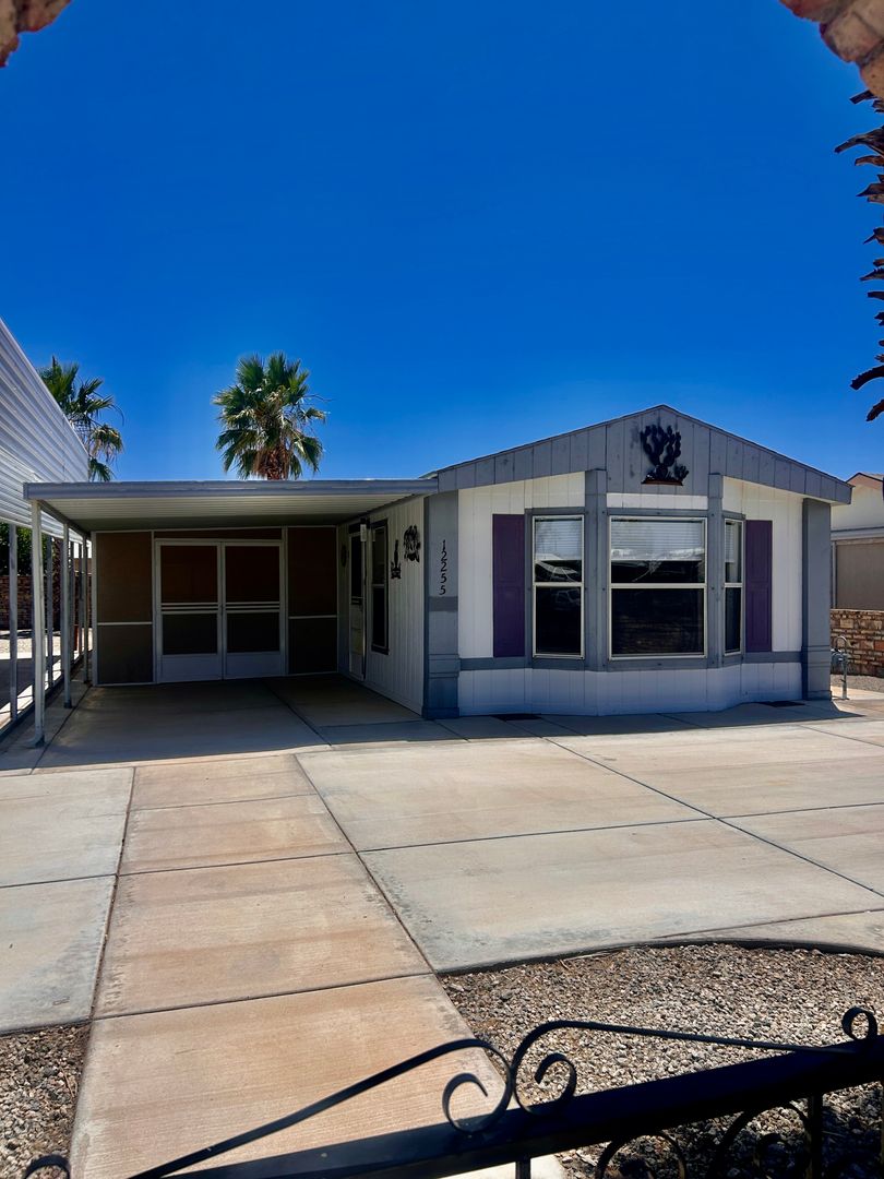 Yuma House: 12255 E. 37 St