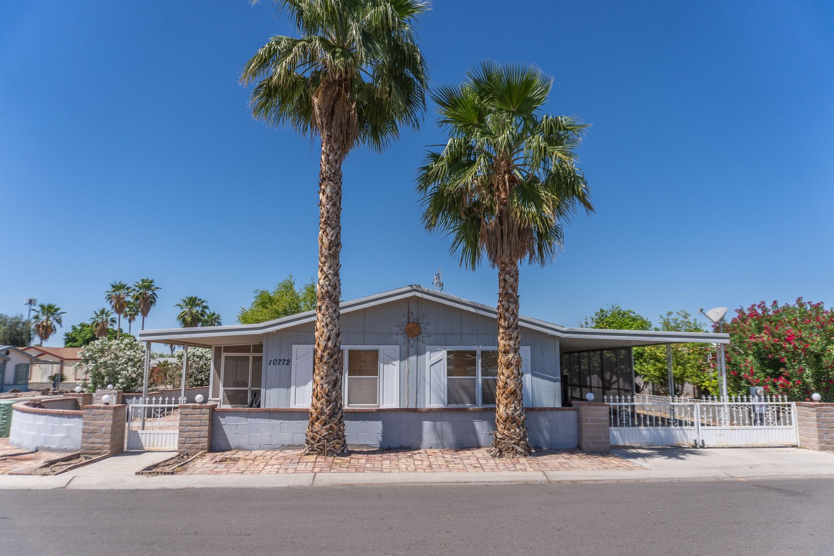 Yuma House: 10772 S. Williams Avenue