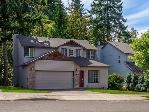 Spacious 4 Bedroom Home | Large Outdoor Deck | Central AC | 2 Car Garage | 2 Car Driveway | Gas Fireplace | Hardwood Floors | Tiled Flooring | Carpet Flooring – photo 1