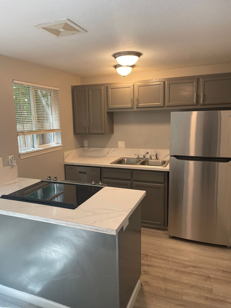Beaverton Apartment: 4085 SW 160th Ave