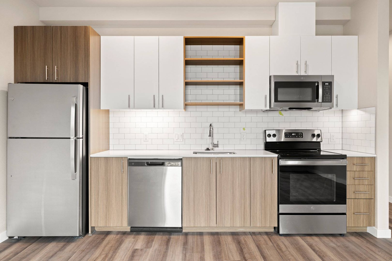 Portland Apartment: 4064 N Mississippi Ave