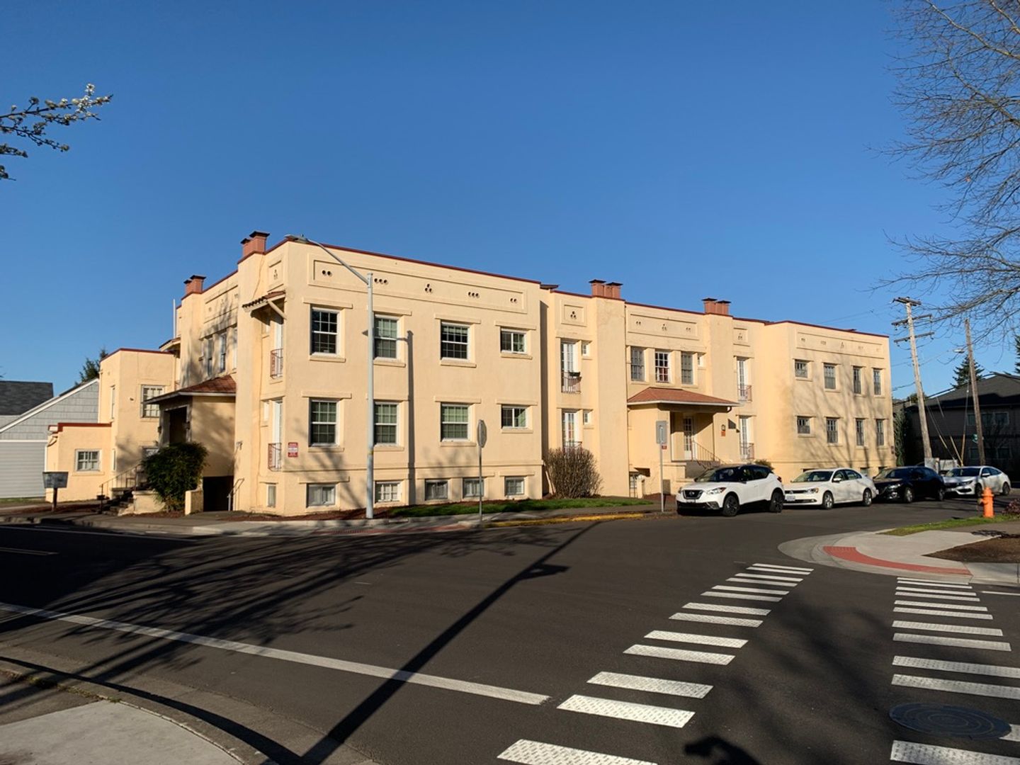 Corvallis Apartment: 204 NW 17th Street