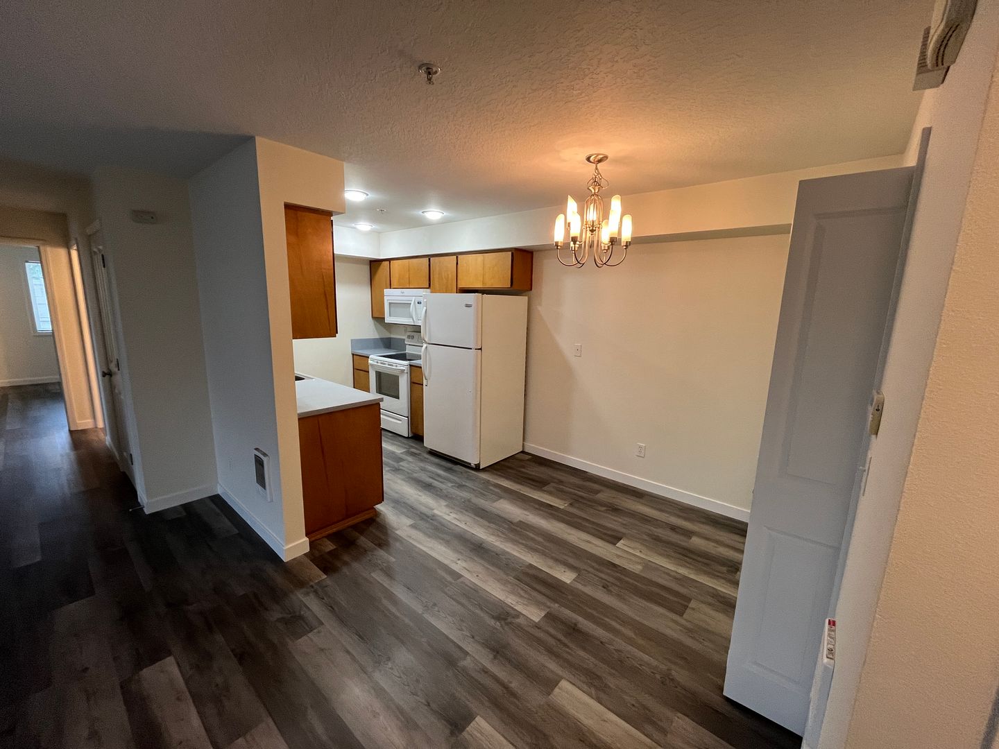 Portland Apartment: 8324 SE Rhine Street