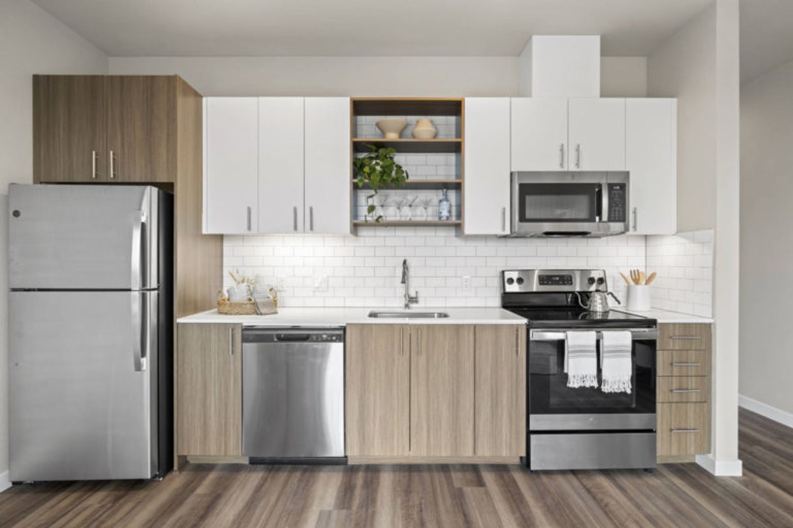 Portland Apartment: 4064 N Mississippi Ave