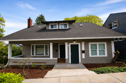 Freshly Remodeled, Fully Updated 4 Bedroom, 4.5 Bathroom Portland Duplex with A/C, Office and In-Law Suite! – photo 1