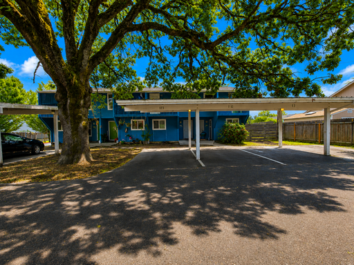 FULLY Remodeled 2 Bed, 1.5 Bath Townhouse in Albany with 1 Parking Space Per Unit! – photo 1