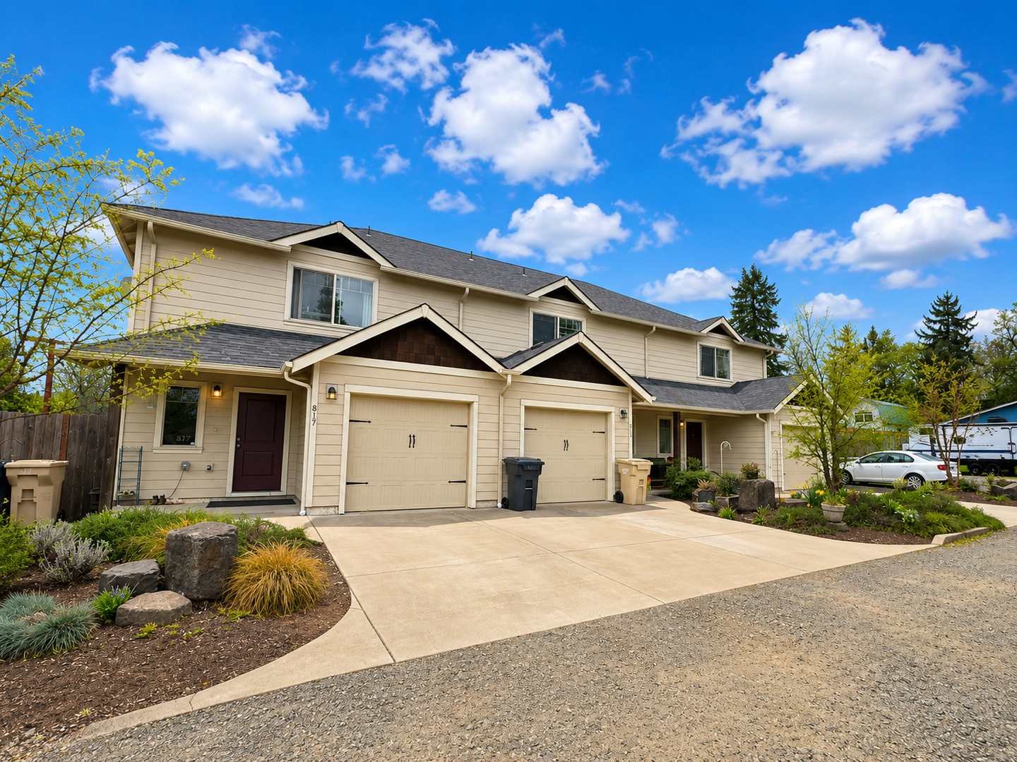 Philomath Apartment: 817-821 Main St