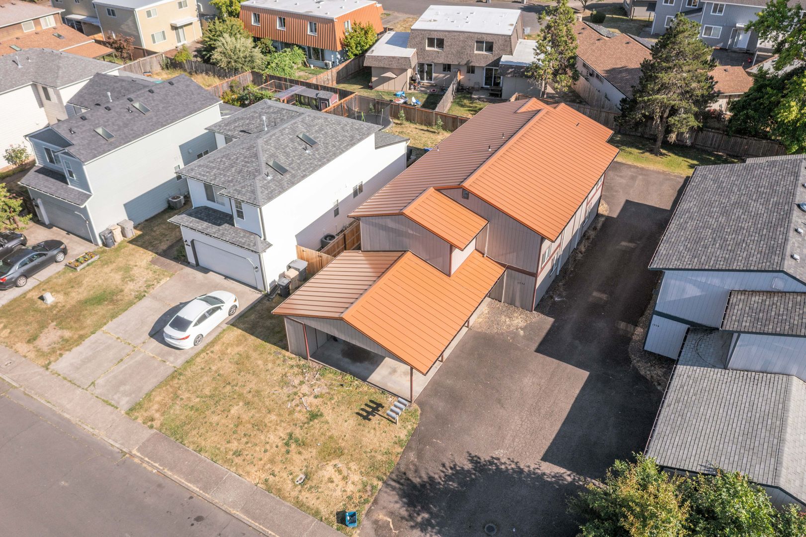 Corvallis Apartment: 1950/1952 NW Hayes Ave