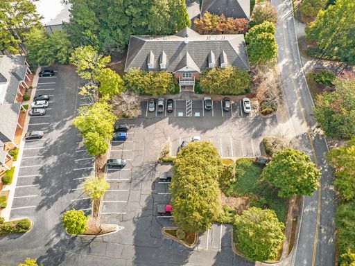 576 Colonial Park Drive, Roswell, GA 30075 – photo 1