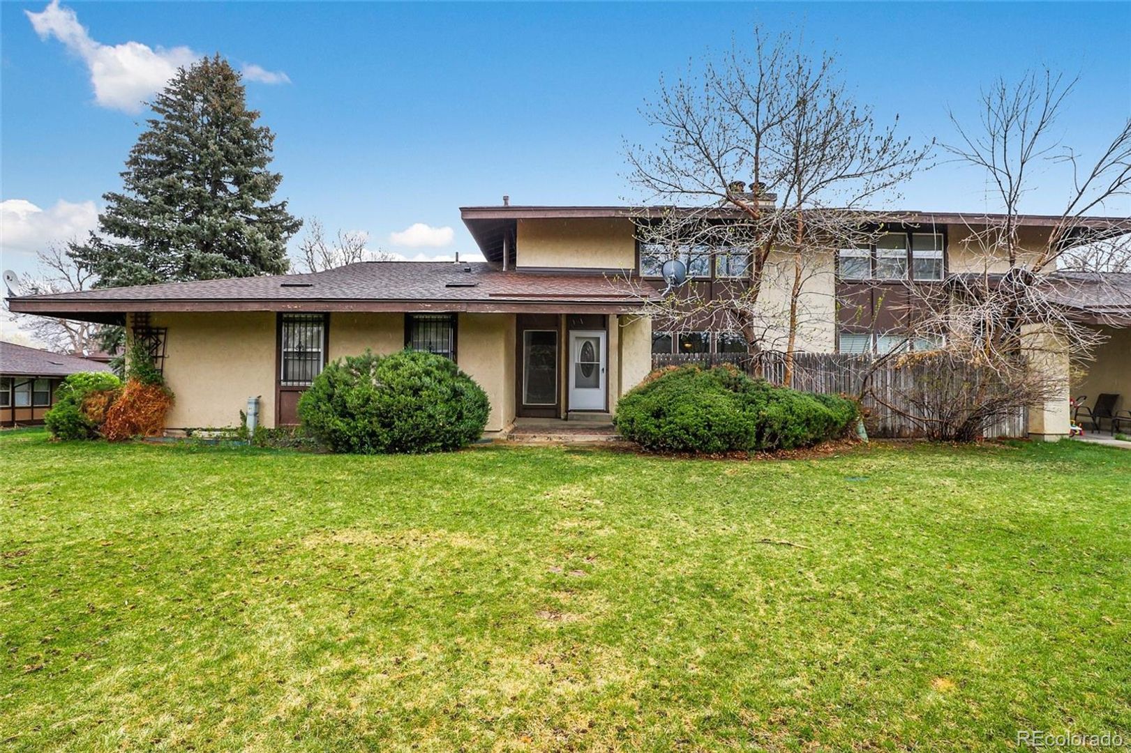 Aurora House: 3723 S Granby Way