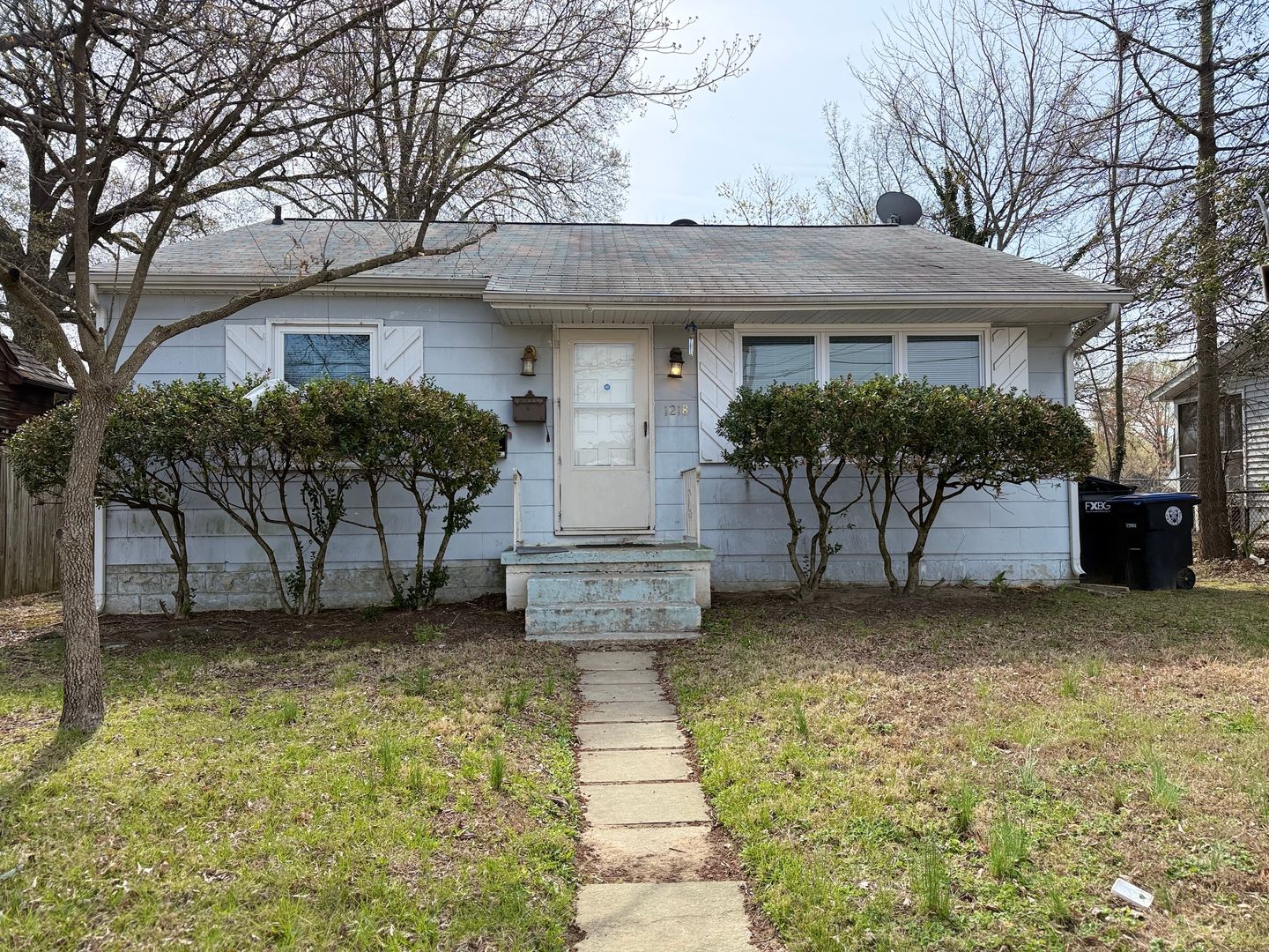 Fredericksburg House: 1218 Thornton St