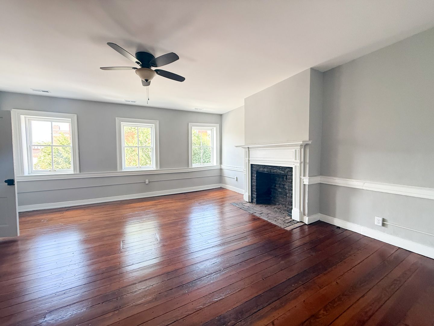 Fredericksburg House: 723 Caroline St