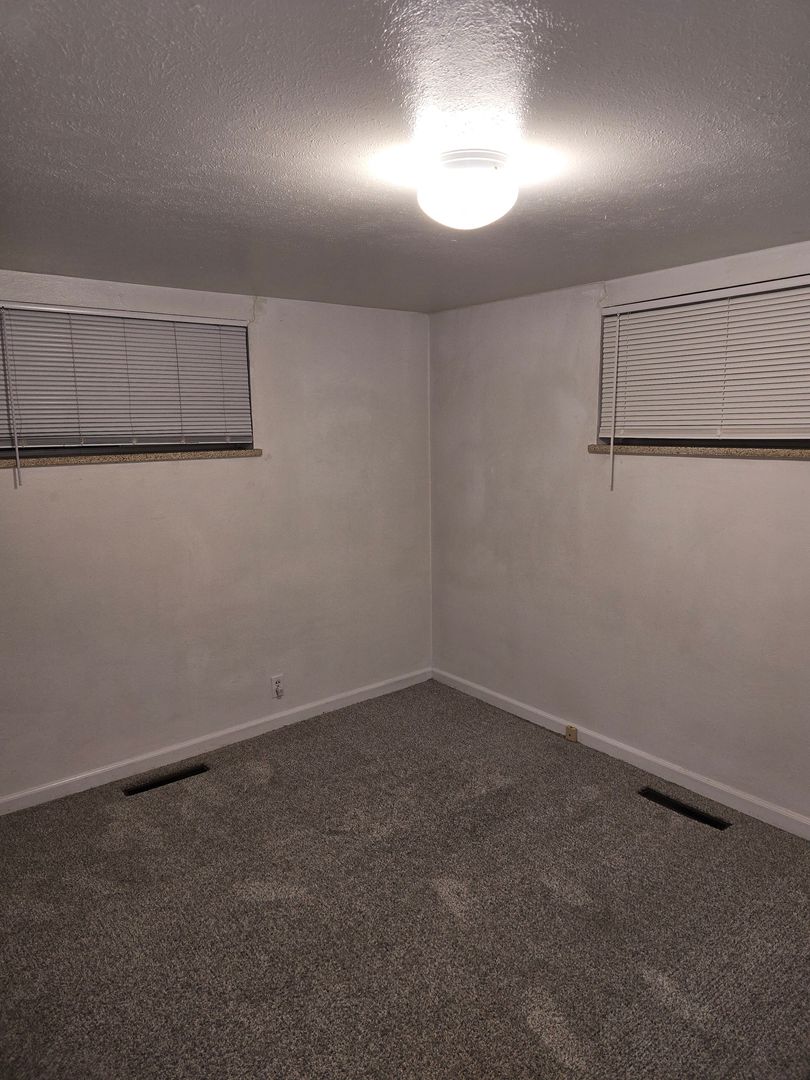 2 Bed 1 Bath Garden Level Duplex 6 of 11