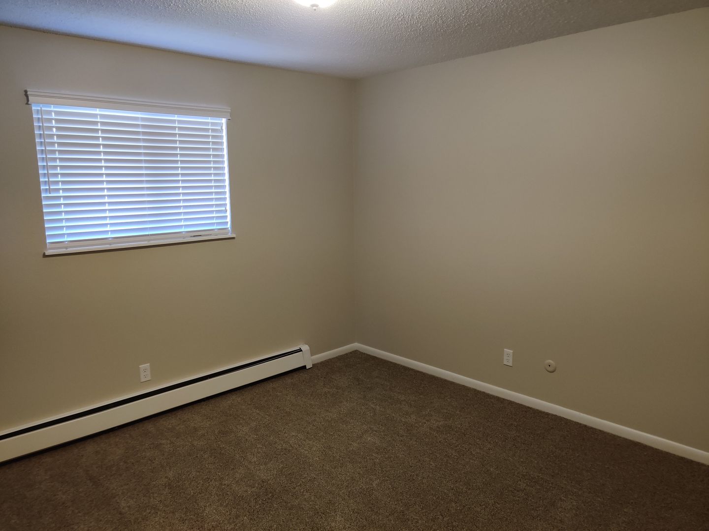 GREELEY Apartment: 4901-4903-4905-4907 W. 27TH STREET