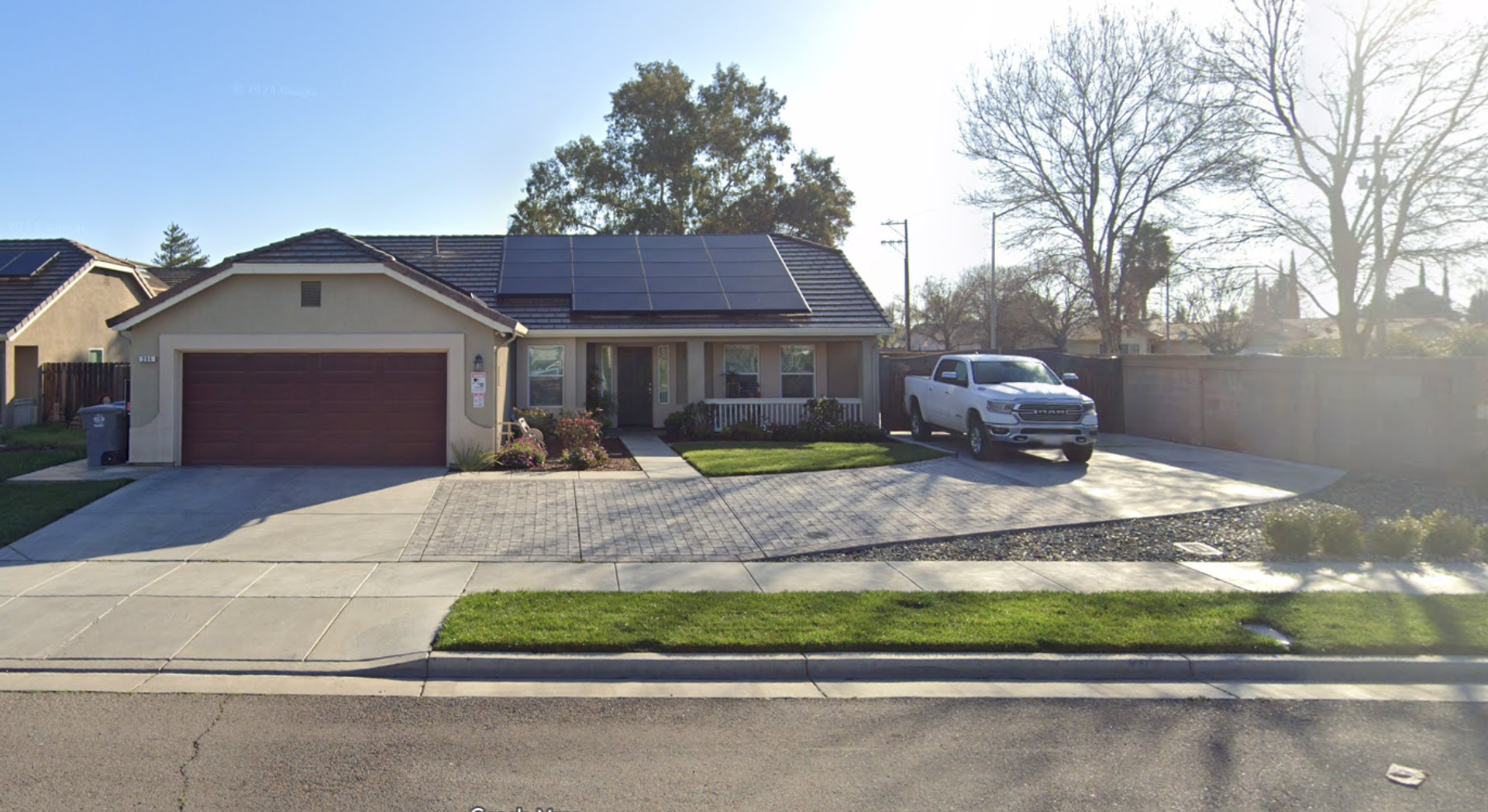 Los Banos House: 206 Sunburst Street