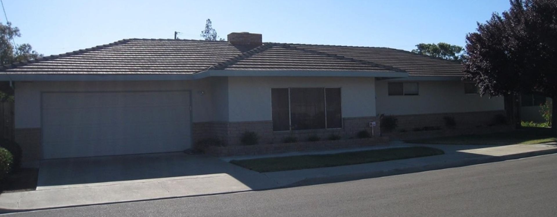 Los Banos House: 1513 Alpine Ln