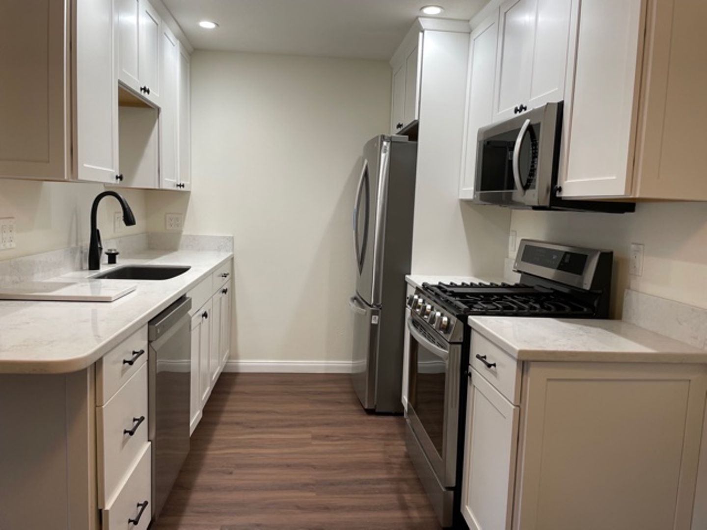 Huntington Beach Apartment: 6600 Warner Ave.