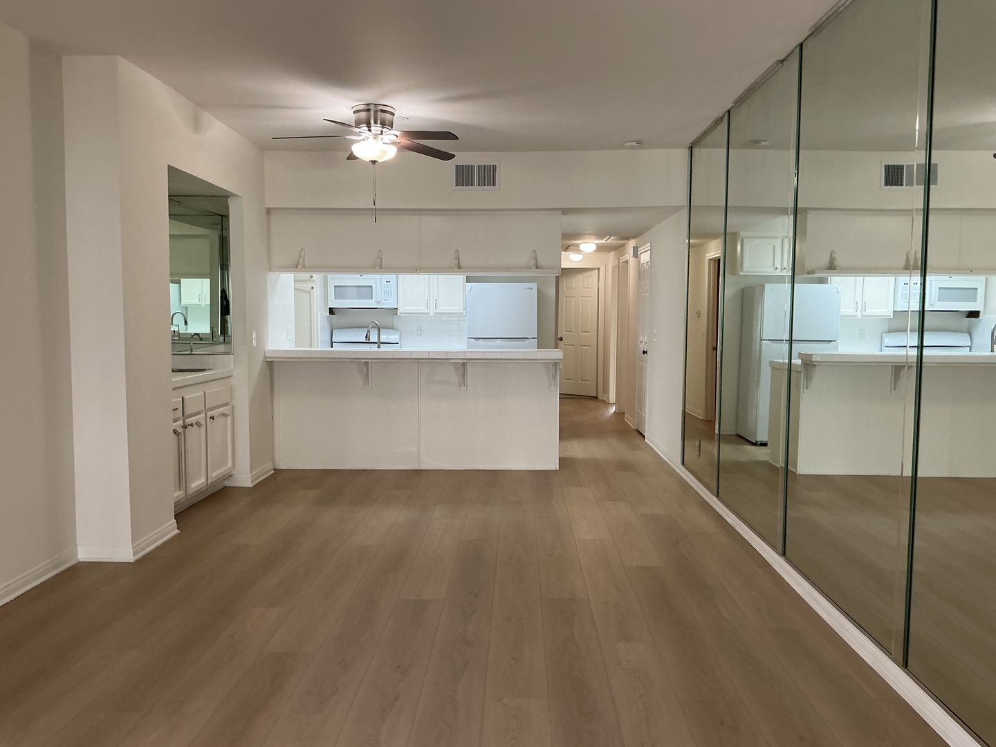 Fountain Valley Apartment: 11630 Warner Avenue
