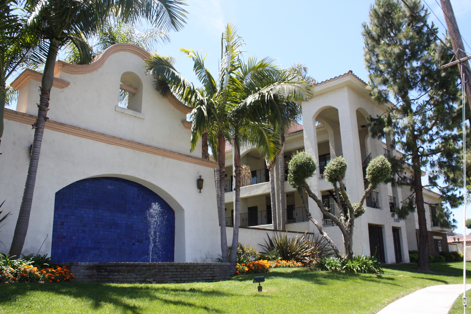 Fountain Valley Apartment: 11630 Warner Avenue