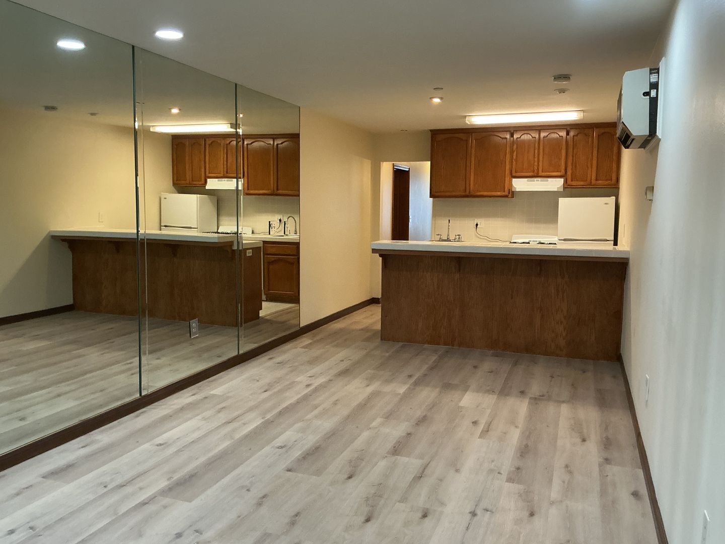 Fountain Valley Apartment: 17200 Newhope Street