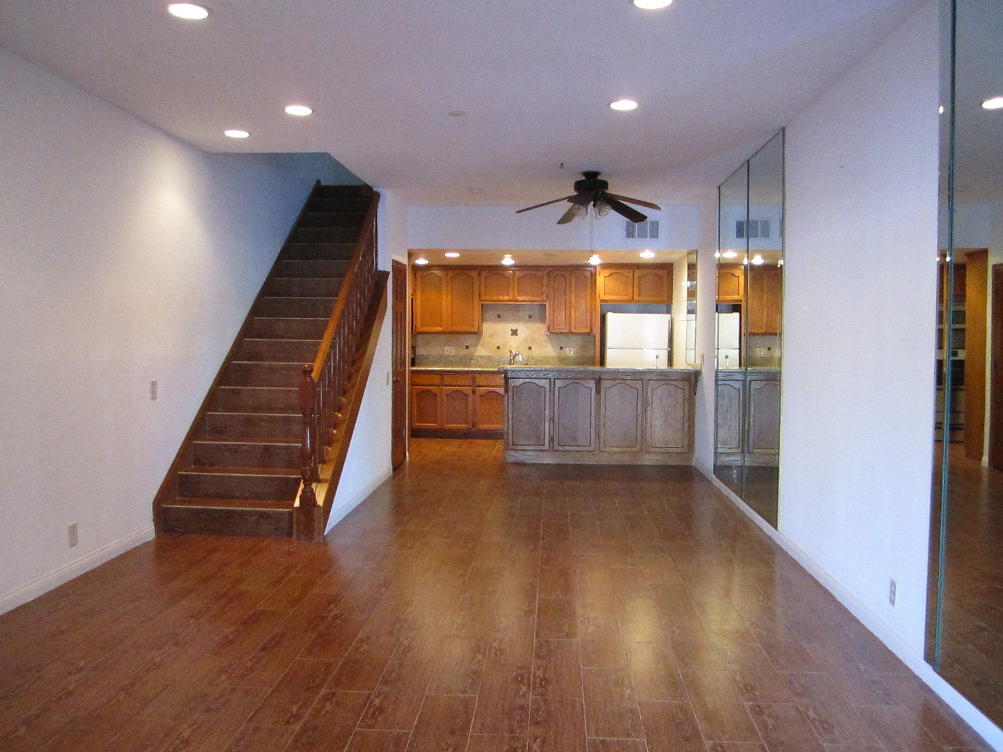 Fountain Valley Apartment: 17200 Newhope Street