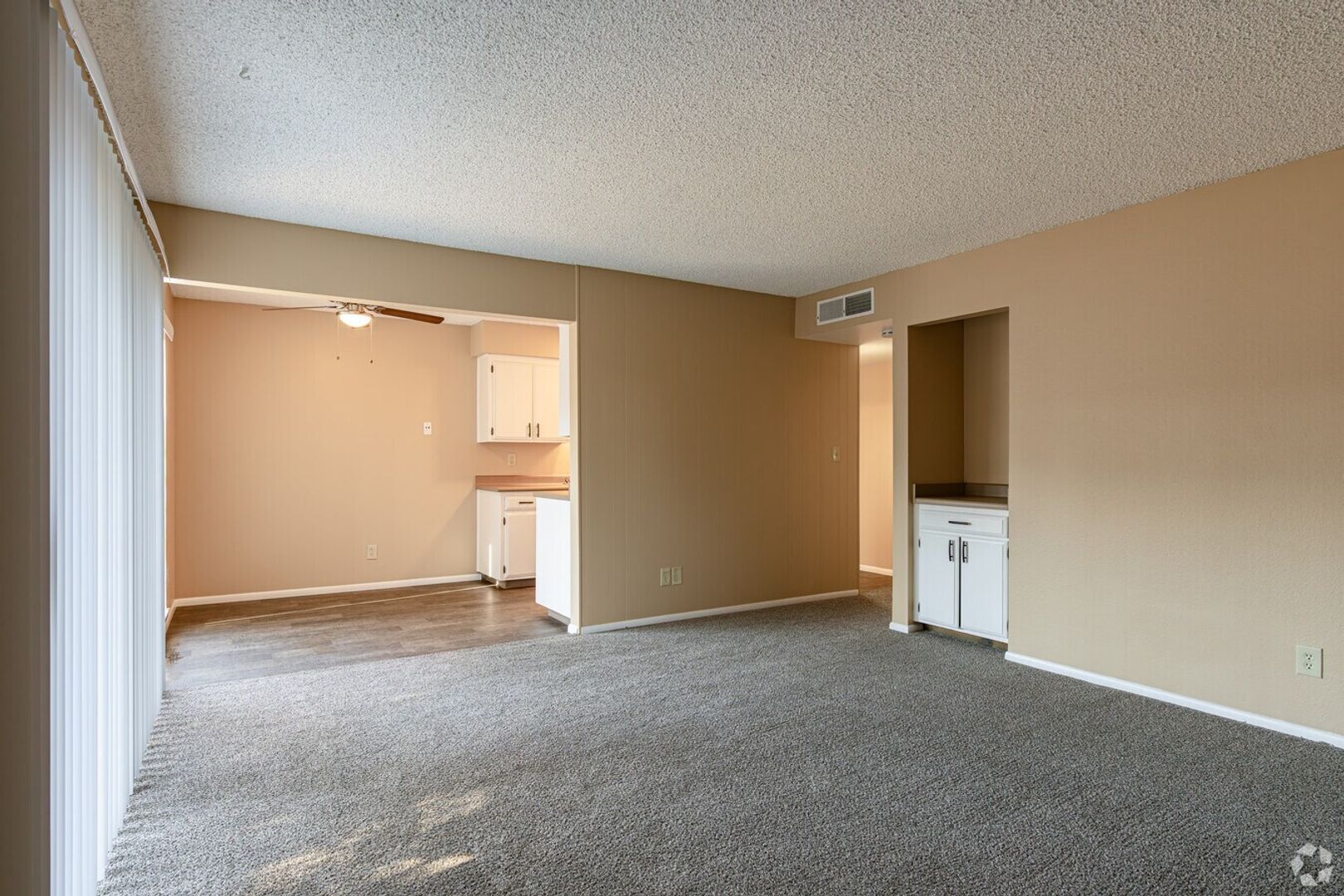 Visalia Apartment: 3603 West Hillsdale Ave.
