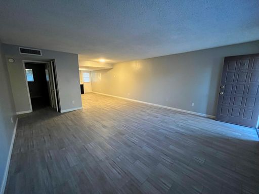 RECENTLY REMODEL! 2BD 1BA W/ SMALL PRIVATE BACKYARD! – photo 1