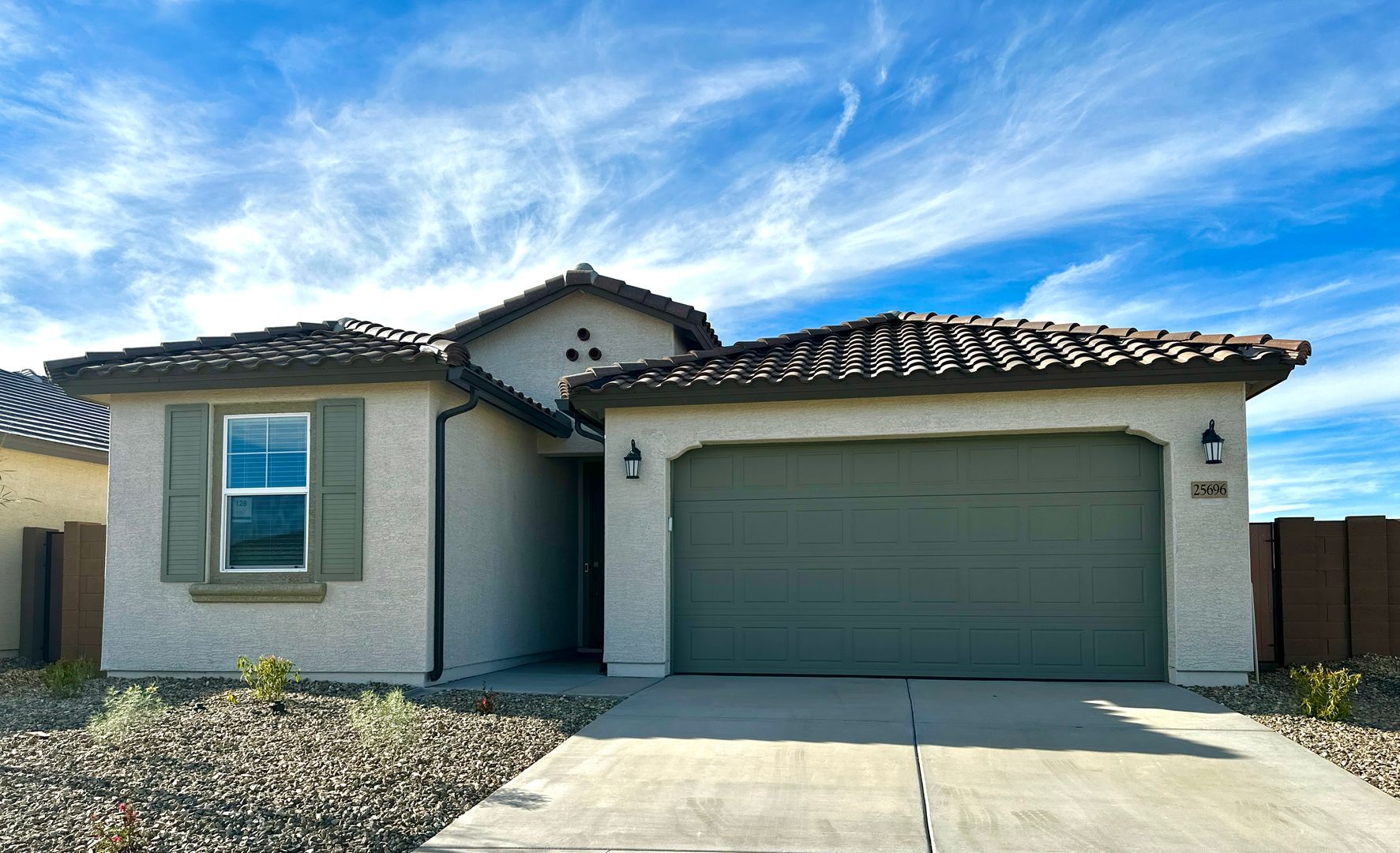 Surprise House: 25696 N 173rd LN