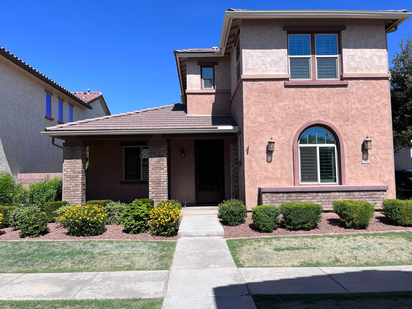 Gilbert House: 1046 S Annie Ln