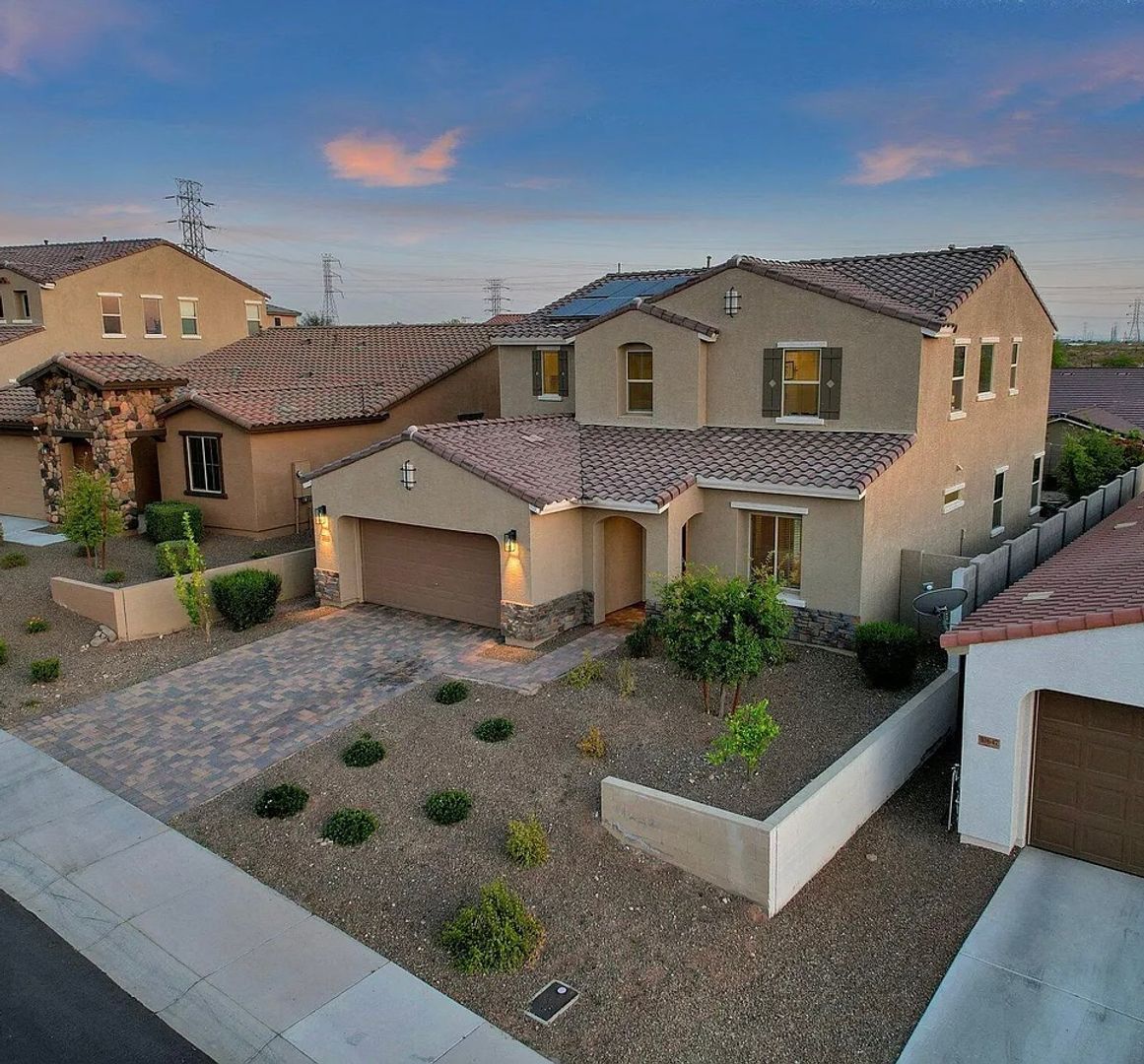 Peoria House: 10645 W Anna Ave.