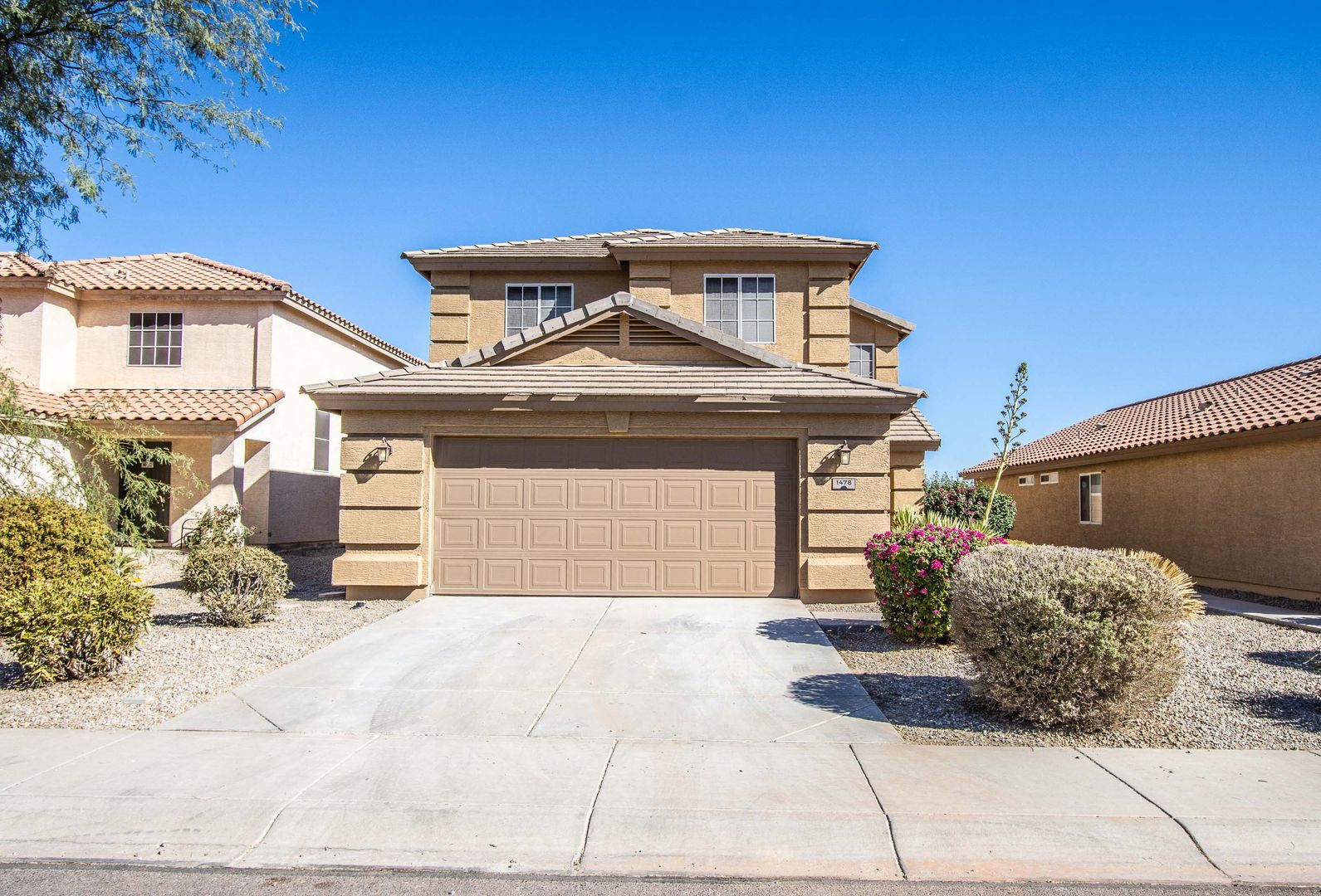 San Tan Valley House: 1478 E STIRRUP LN
