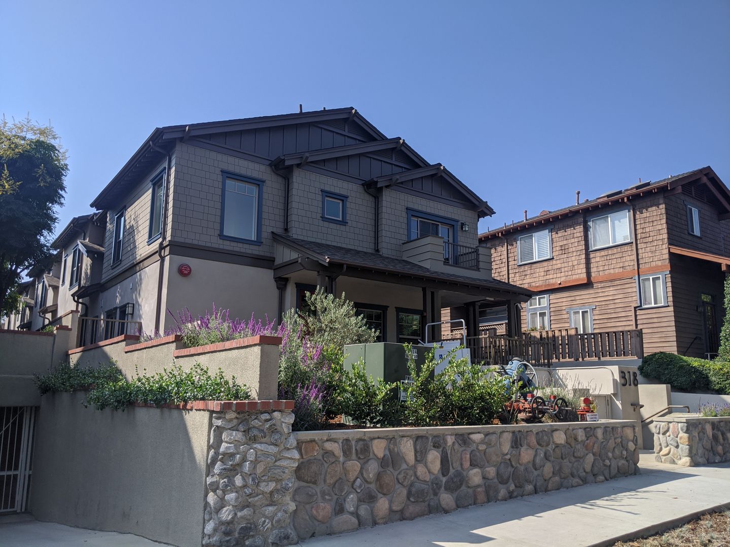 Pasadena Apartment: 318 Alpine St.