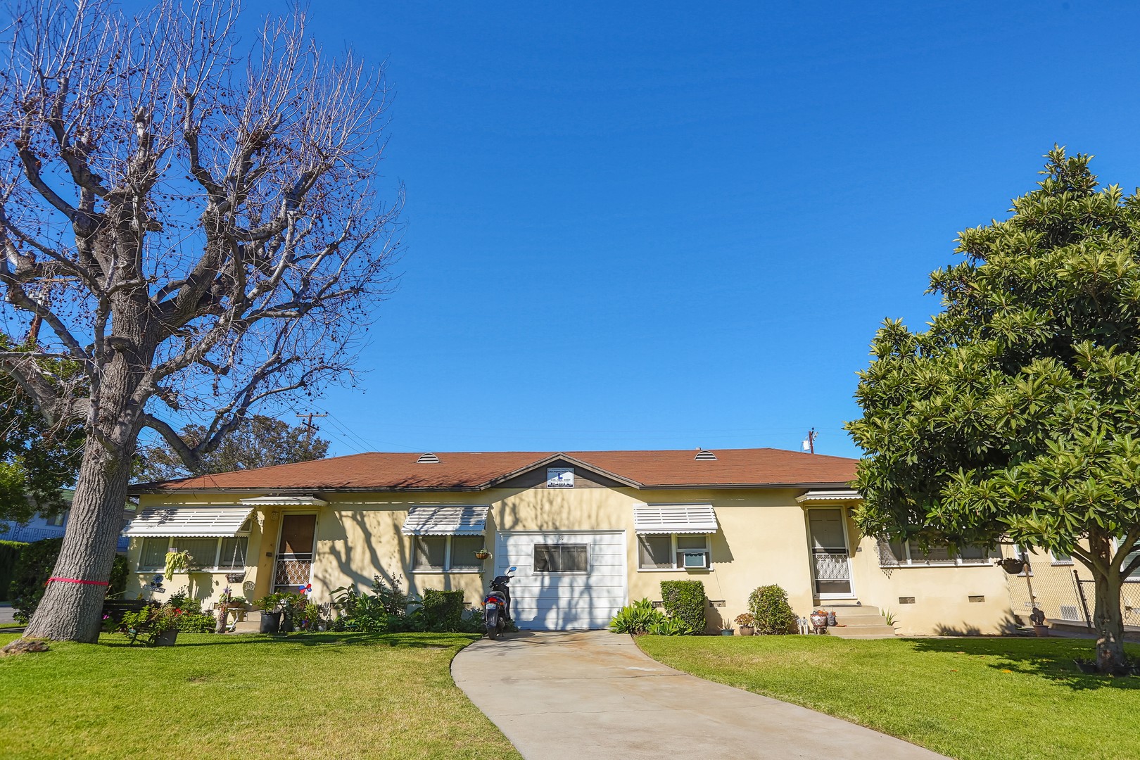 Alhambra Apartment: 336 - 342 N. Stoneman Ave