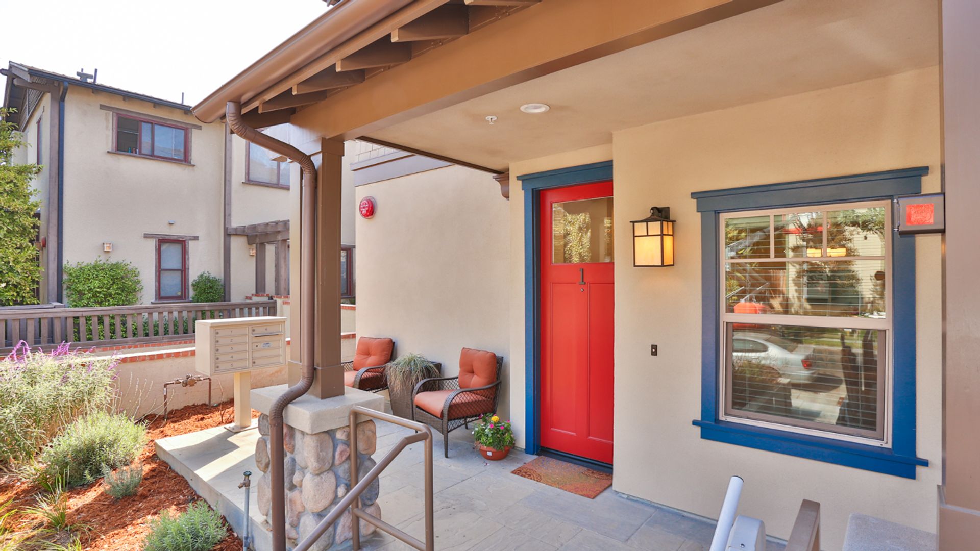 Pasadena Apartment: 318 Alpine St.