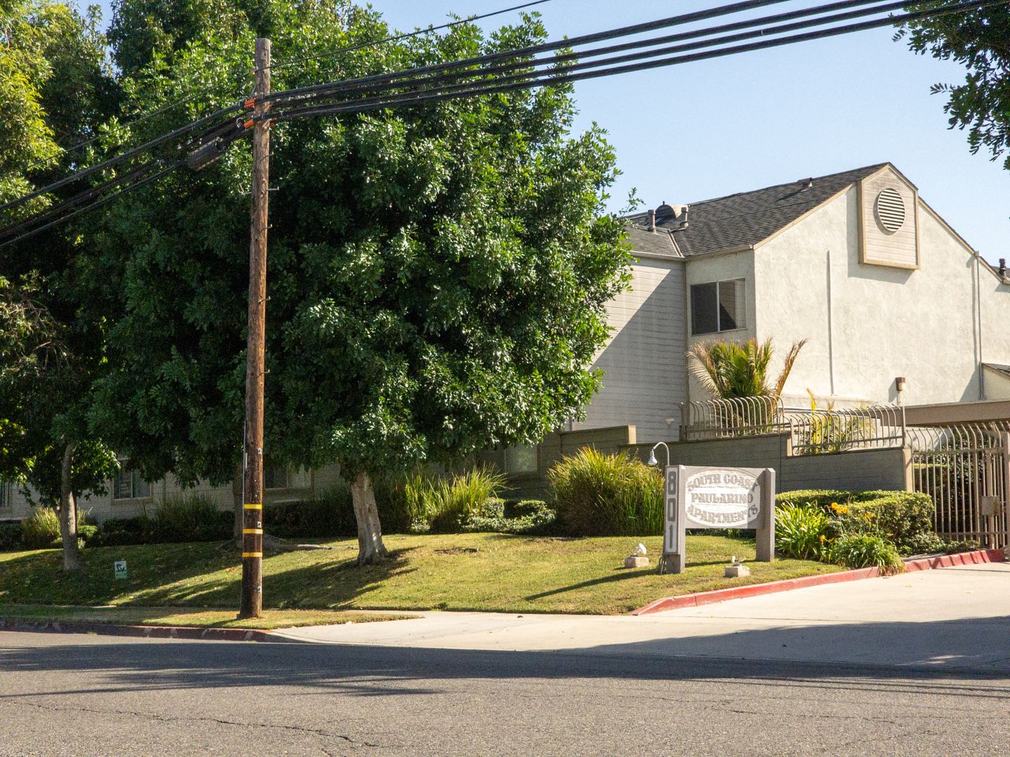 Costa Mesa Apartment: 801 Paularino Ave
