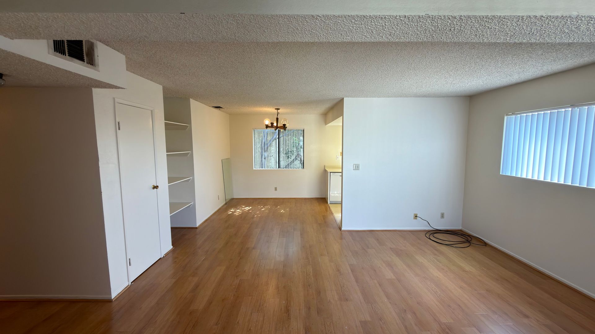 Glendale Apartment: 628-632 Alexander Street
