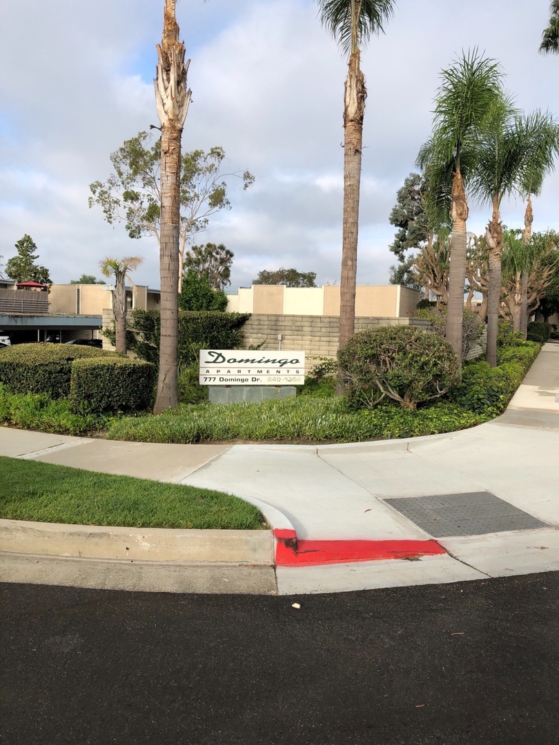 Newport Beach Apartment: 777 Domingo Drive