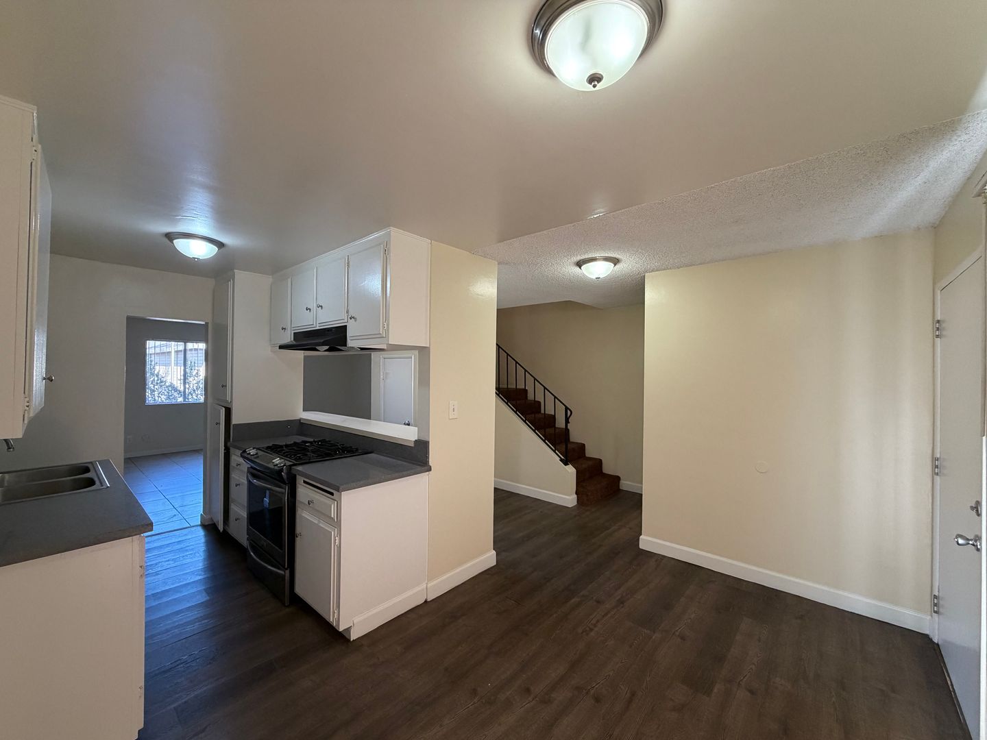 Whittier Apartment: 10733 Orange Grove Avenue / 5567 Norwalk Blvd.
