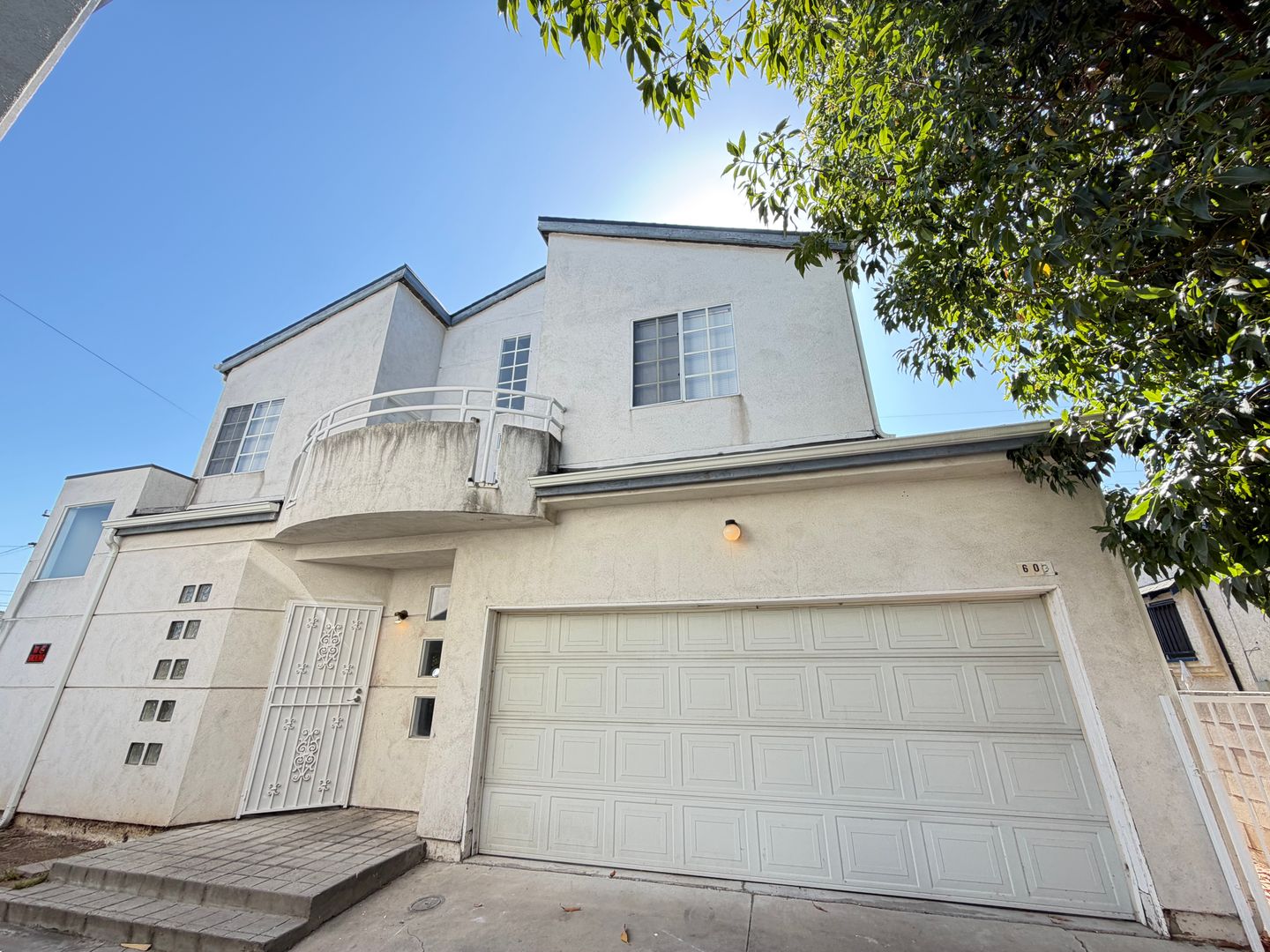 Monterey Park Apartment: 607 N Ynez Ave