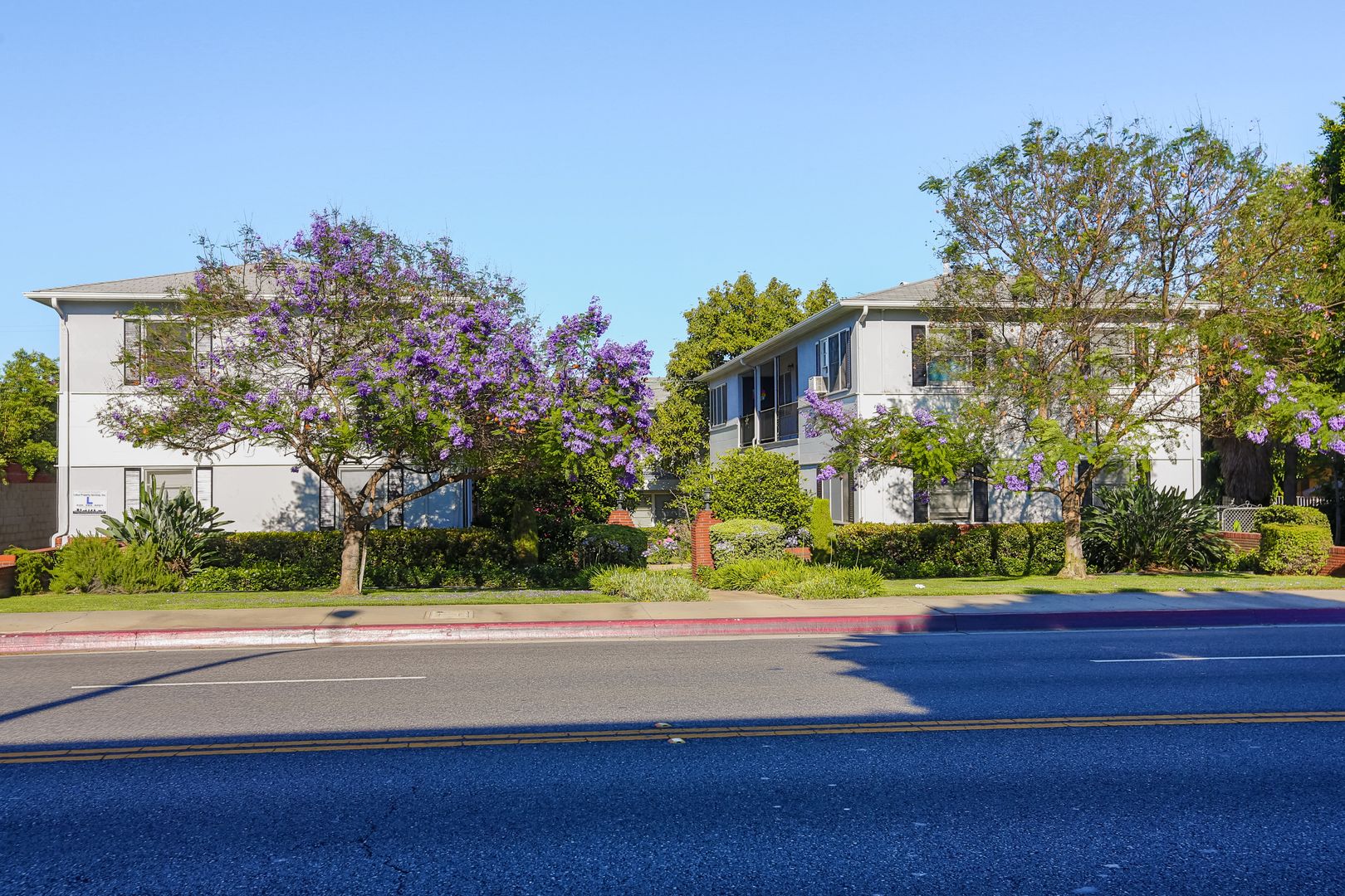 Alhambra Apartment: 824 S. Garfield Ave