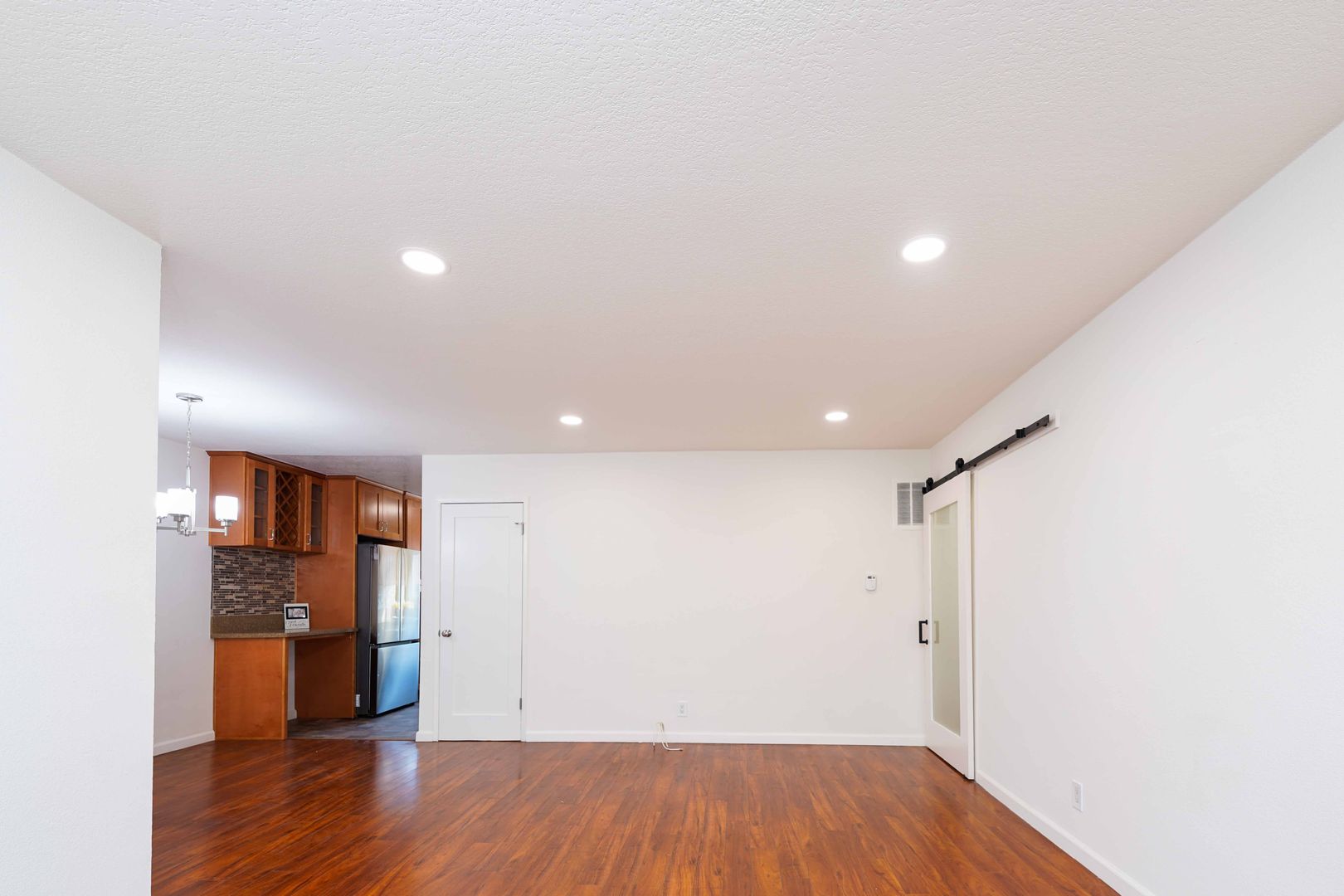 Los Angeles Apartment: 608 N. Hayworth Avenue