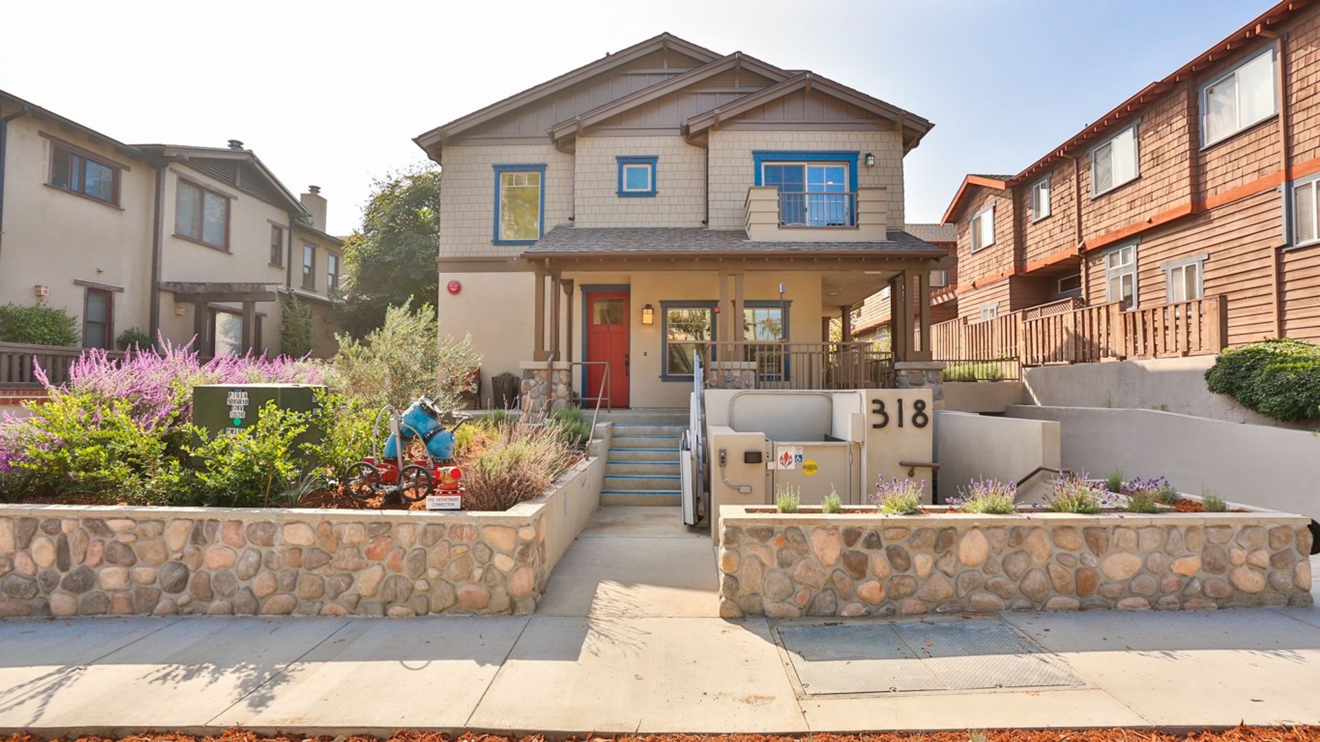 Pasadena Apartment: 318 Alpine St.