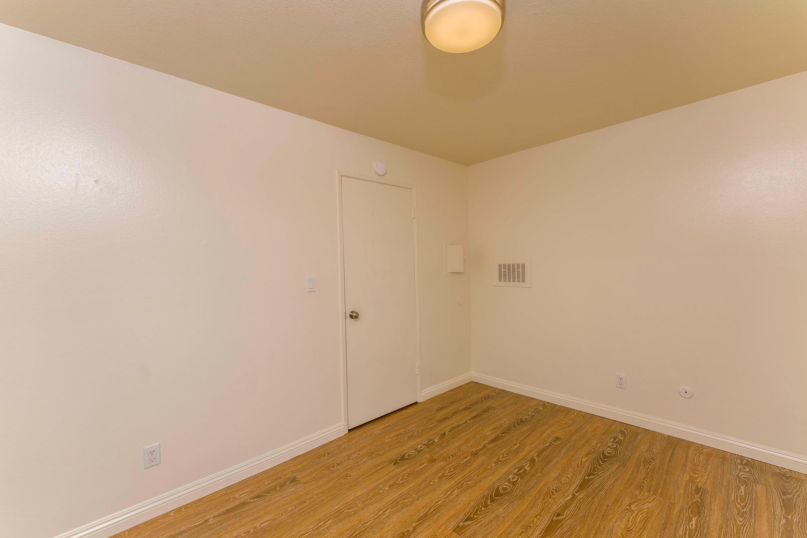 San Gabriel Apartment: 9000 E. Fairview Ave