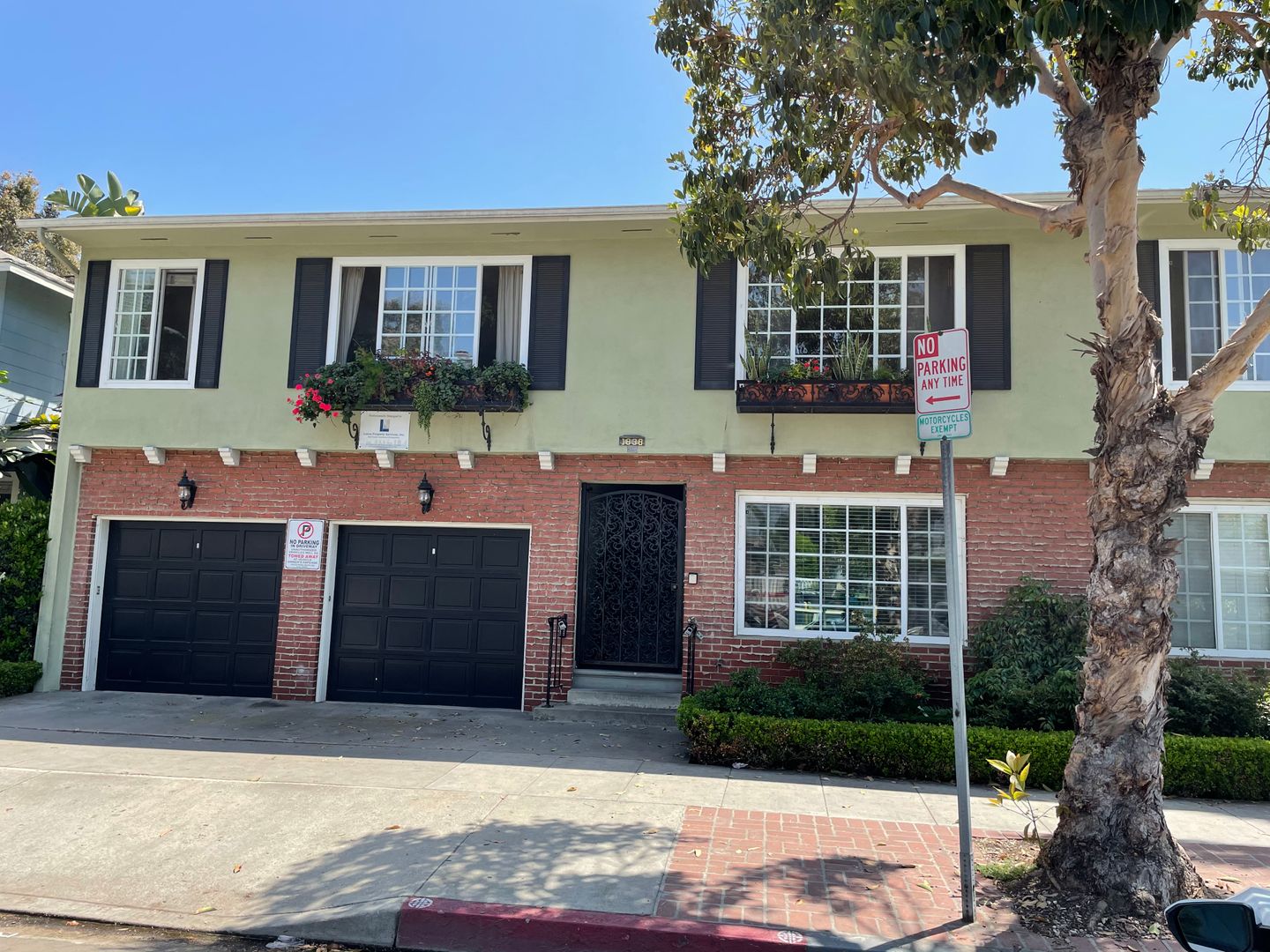 Long Beach Apartment: 1838 East 2nd Street