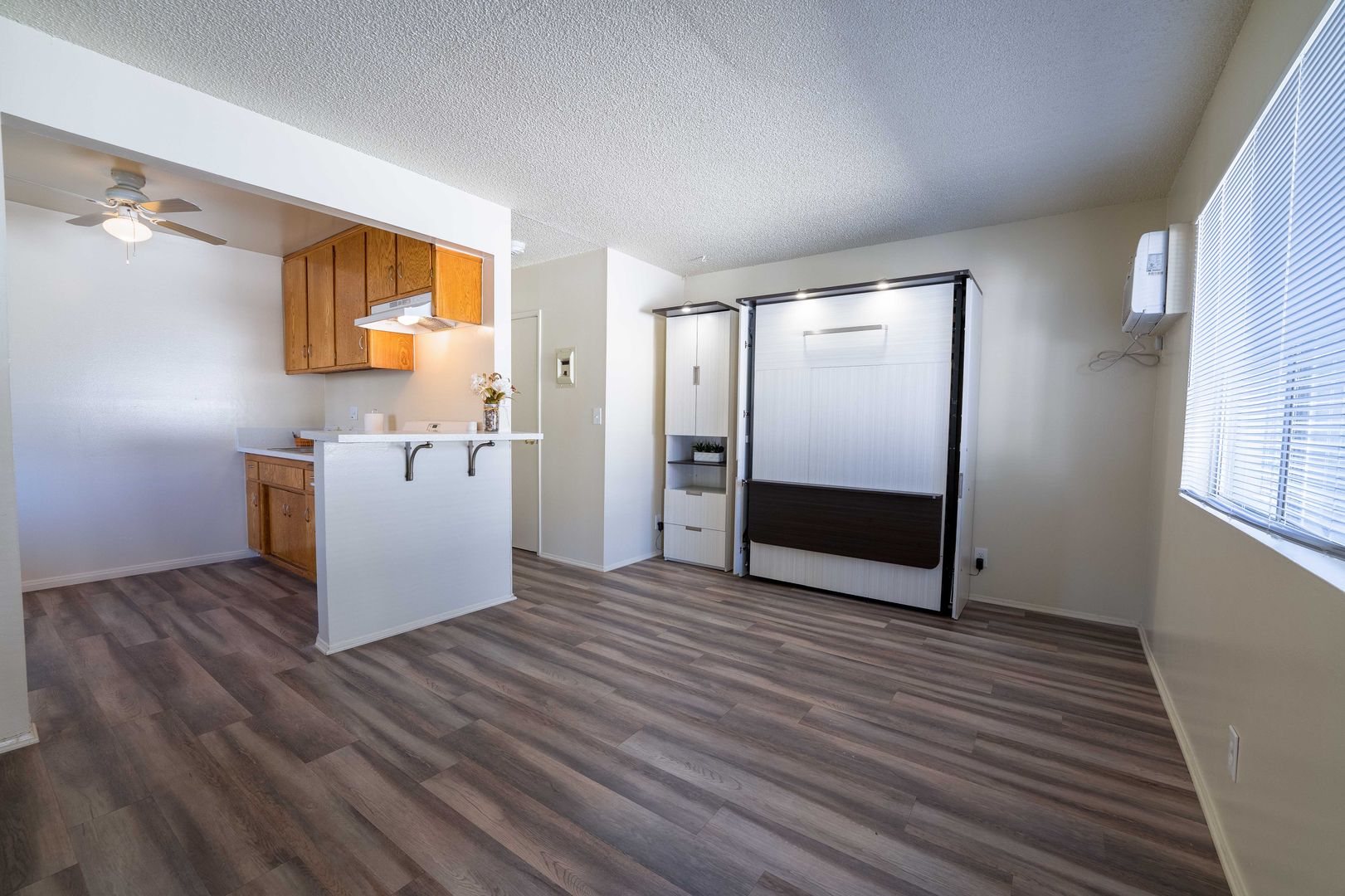 Pasadena Apartment: 135-137 N. Wilson Ave