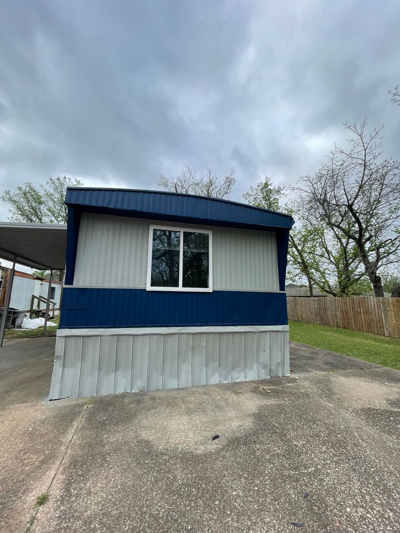 Bartlesville Apartment: 127 - 147 NE Howard Avenue